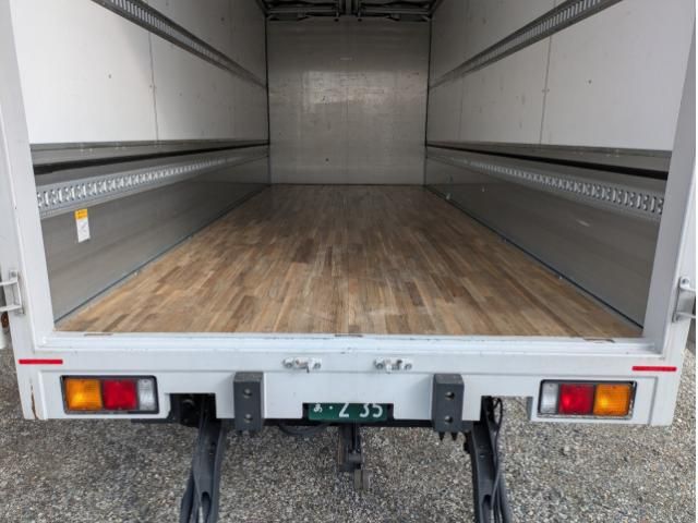 MITSUBISHI FUSOU FIGHTER 2023 Image 31