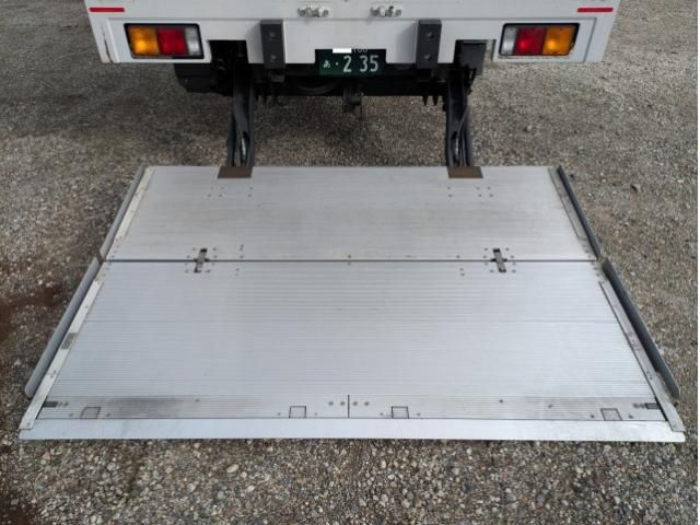 MITSUBISHI FUSOU FIGHTER 2023 Image 31