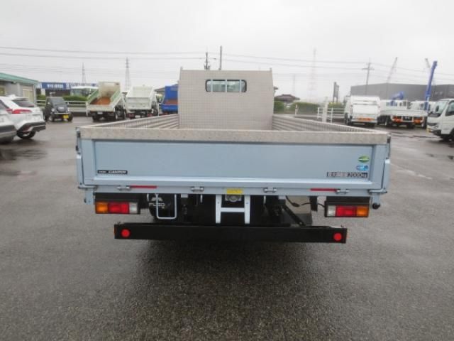 MITSUBISHI CANTER 2023 Image 31