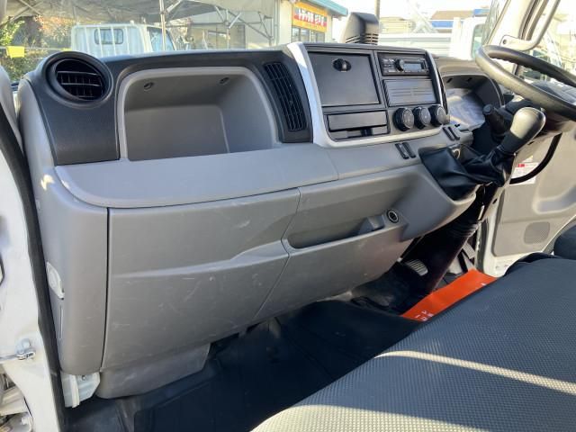 MITSUBISHI CANTER 2021 Image 31