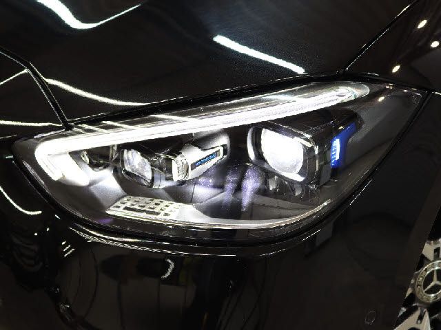 MERCEDES BENZ C CLAS 2023 Image 31