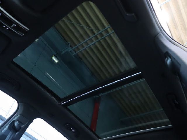 PORSCHE CAYENNE 2018 Image 31