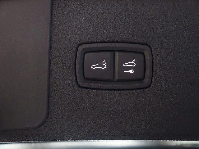 PORSCHE CAYENNE 2018 Image 31