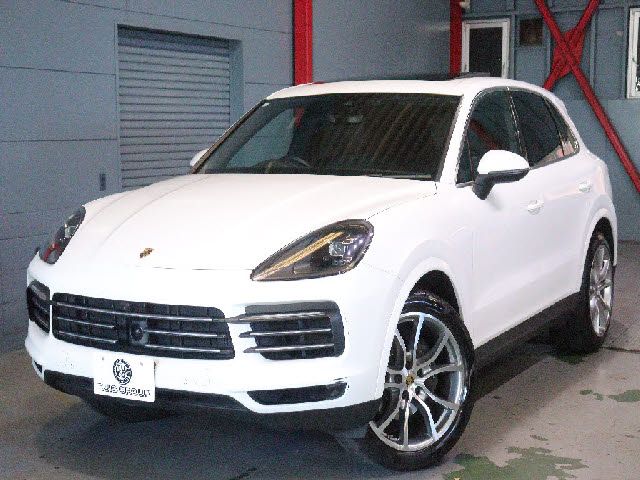 PORSCHE CAYENNE 2018 Image 31