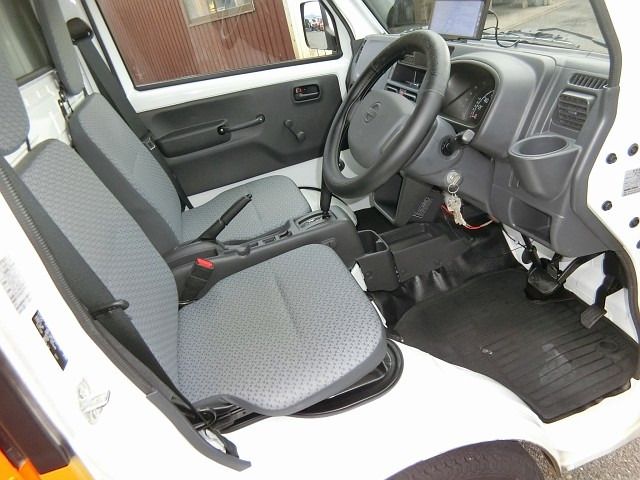 NISSAN NT100 CLIPPER 2025 Image 31