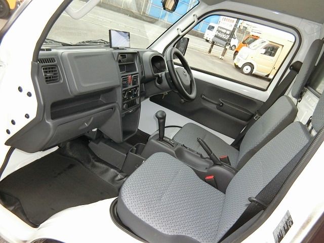 NISSAN NT100 CLIPPER 2025 Image 31