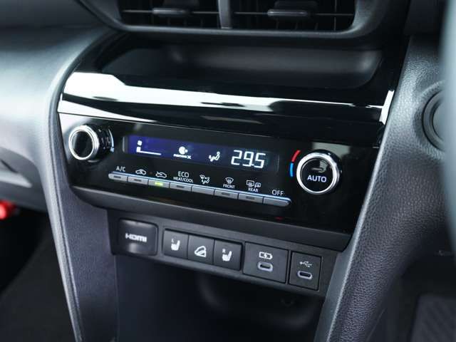 TOYOTA YARIS CROSS HYBRID 2025 Image 31