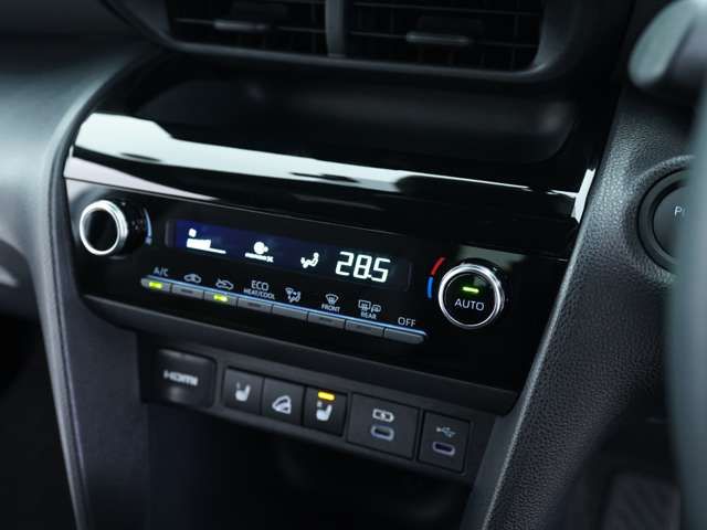 TOYOTA YARIS CROSS HYBRID 2025 Image 31