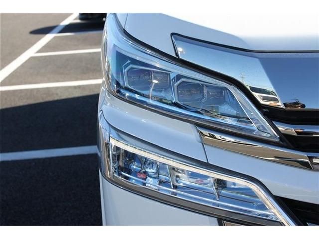 TOYOTA VELLFIRE  HYBRID 4WD 2018 Image 31