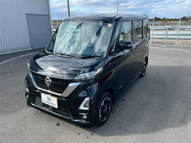 NISSAN ROOX 2023 Image 31