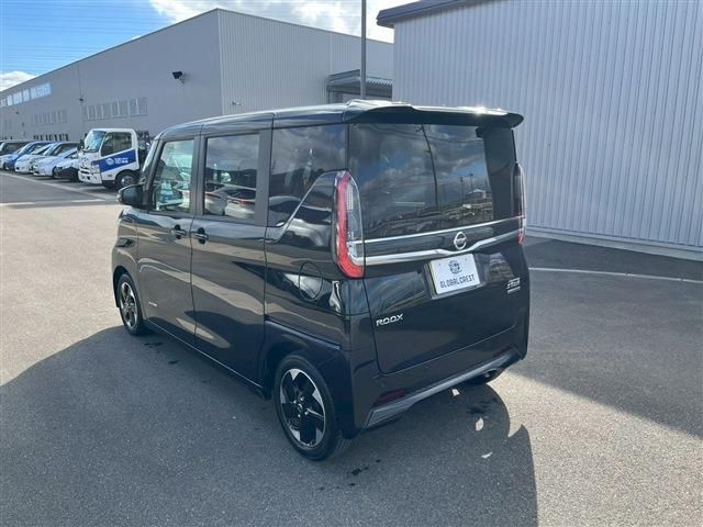 NISSAN ROOX 2023 Image 31