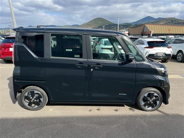 NISSAN ROOX 2023 Image 31