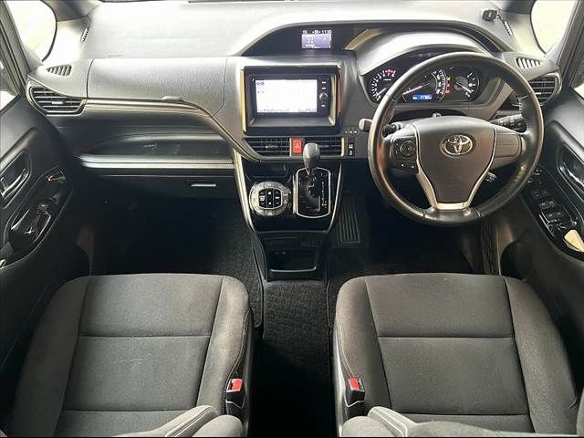 TOYOTA ESQUIRE 2018 Image 31