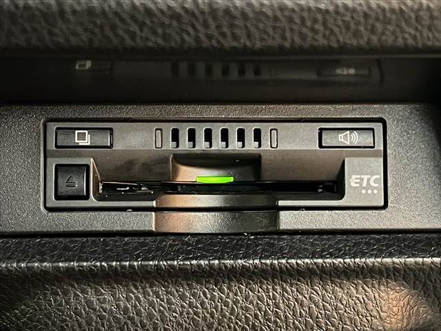 TOYOTA ESQUIRE 2018 Image 31