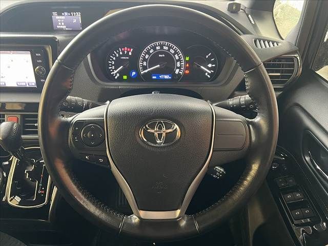 TOYOTA ESQUIRE 2018 Image 31