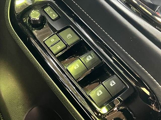 TOYOTA ESQUIRE 2018 Image 31