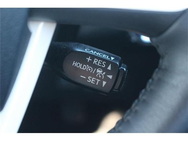 TOYOTA PRIUS PHV 2017 Image 31