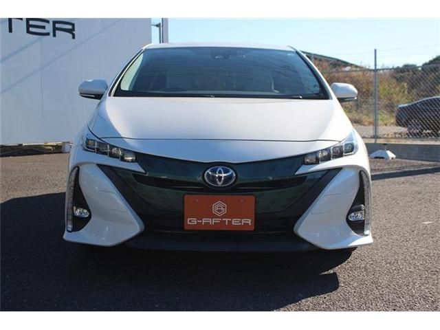 TOYOTA PRIUS PHV 2017 Image 31