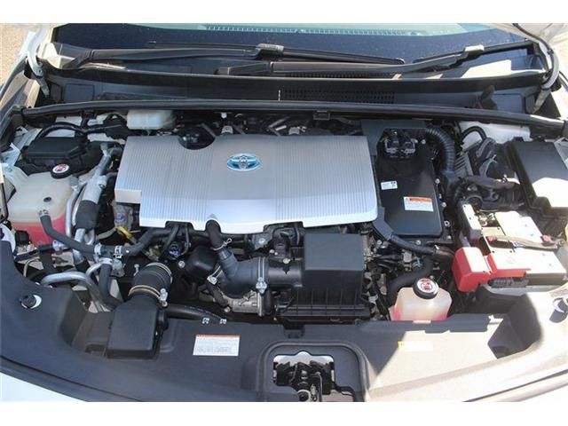 TOYOTA PRIUS PHV 2017 Image 31