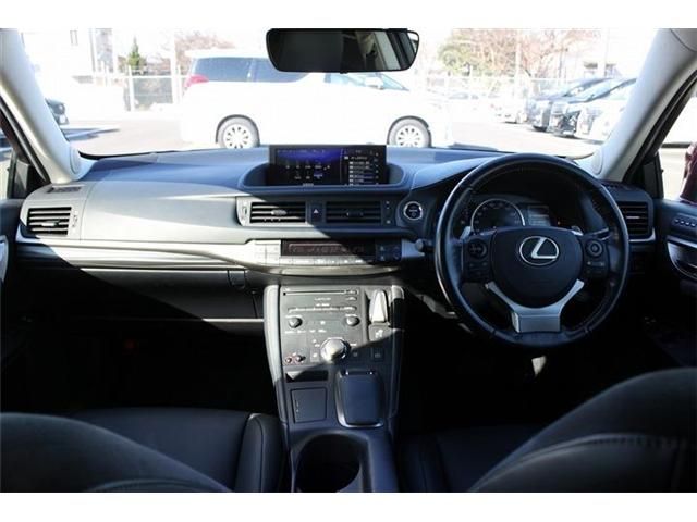 TOYOTA LEXUS CT200H 2017 Image 31