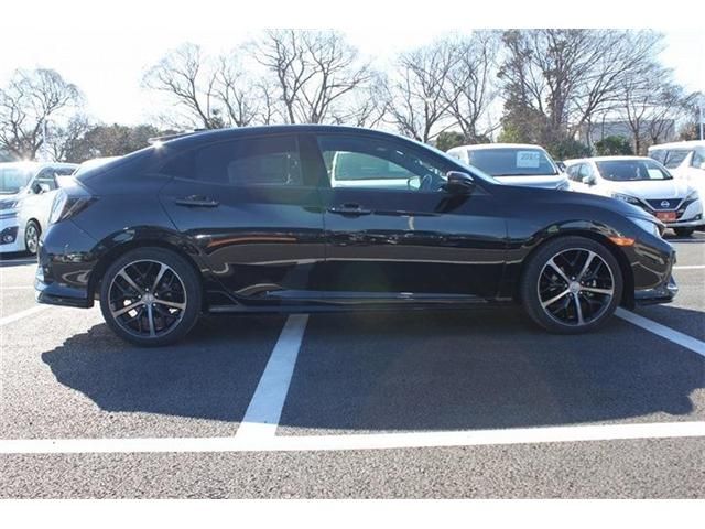 HONDA CIVIC HATCHBACK 2020 Image 31