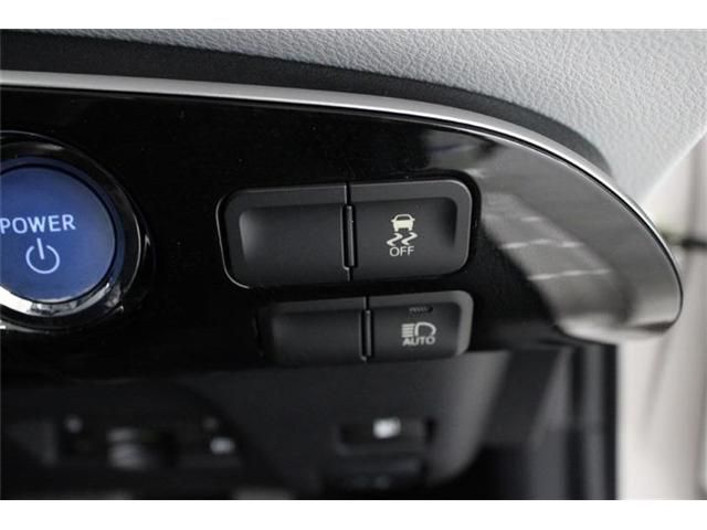 TOYOTA PRIUS 2016 Image 31