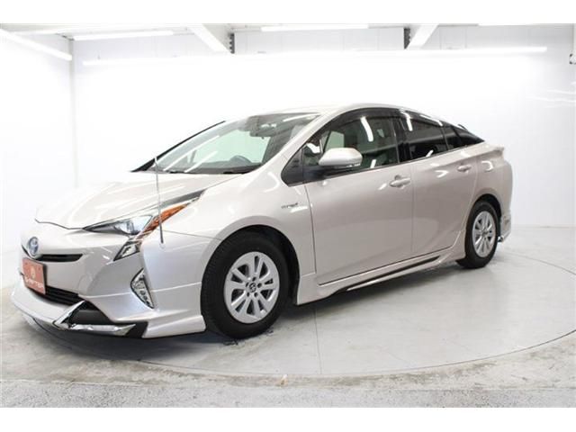TOYOTA PRIUS 2016 Image 31