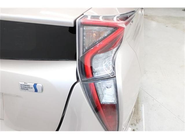 TOYOTA PRIUS 2016 Image 31
