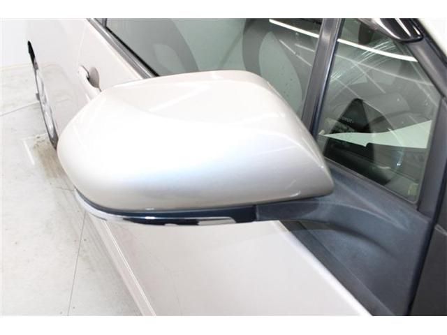 TOYOTA PRIUS 2016 Image 31