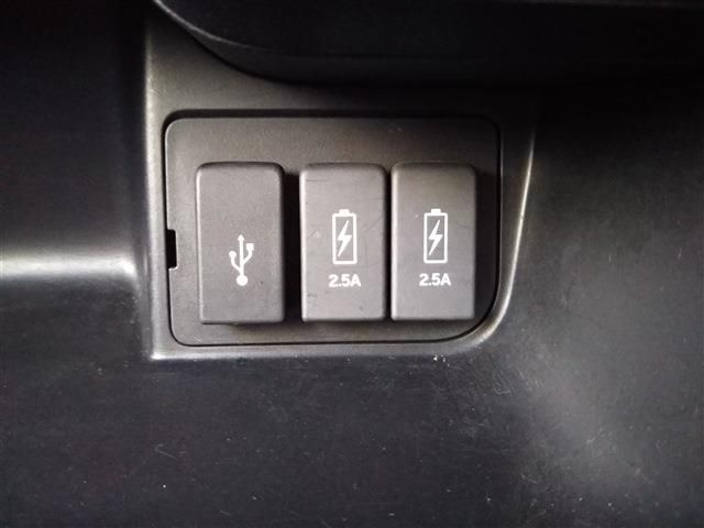 HONDA N BOX CUSTOM 2018 Image 31