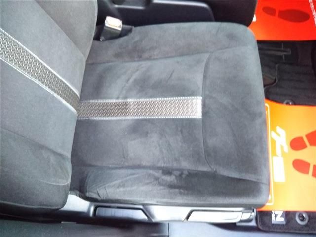 HONDA N BOX CUSTOM 2018 Image 31