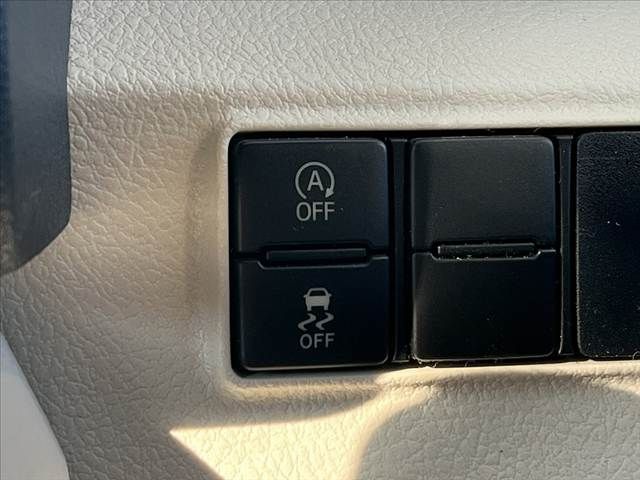 TOYOTA SIENTA 2016 Image 31