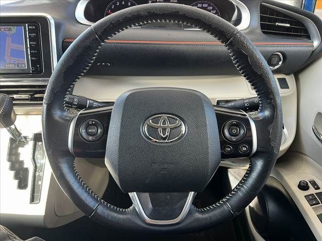 TOYOTA SIENTA 2016 Image 31