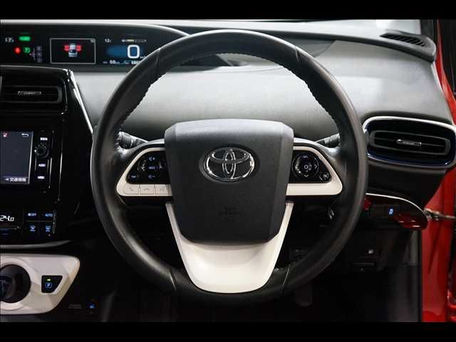 TOYOTA PRIUS 2016 Image 31