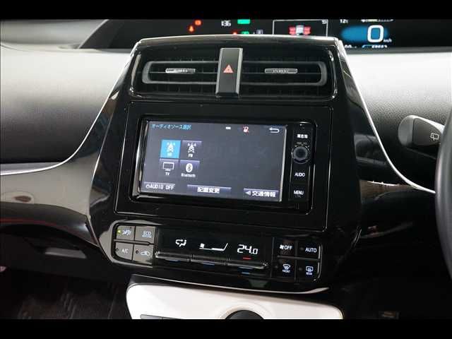 TOYOTA PRIUS 2016 Image 31