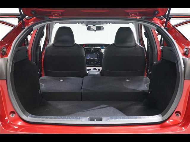 TOYOTA PRIUS 2016 Image 31