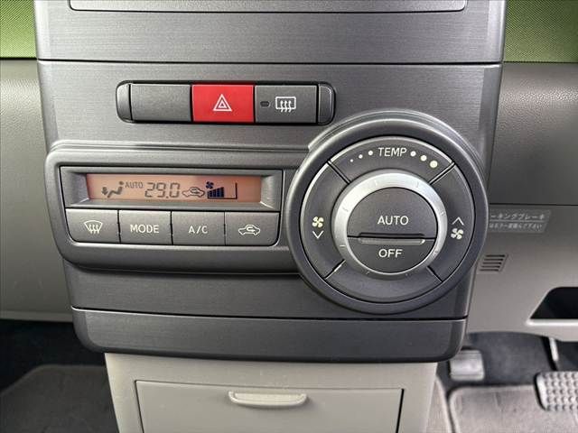 TOYOTA PIXIS SPACE 2013 Image 31