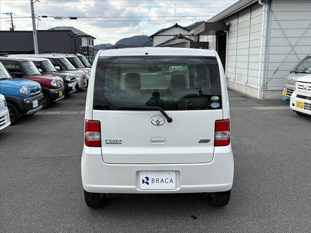 TOYOTA PIXIS SPACE 2013 Image 31