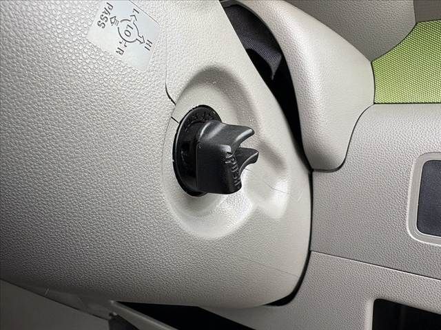 TOYOTA PIXIS SPACE 2013 Image 31