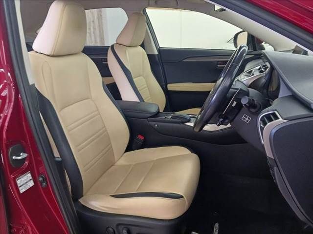 TOYOTA LEXUS NX300H 2015 Image 31