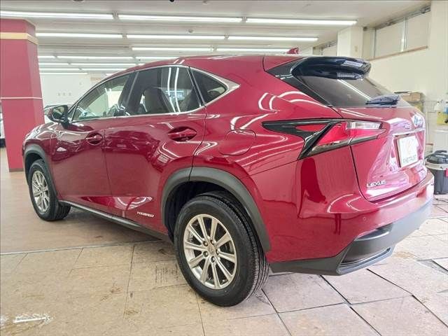 TOYOTA LEXUS NX300H 2015 Image 31