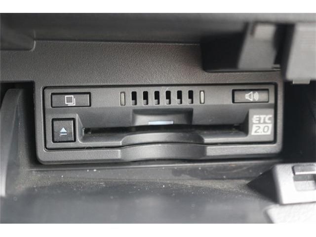 TOYOTA LEXUS ES300H 2019 Image 31