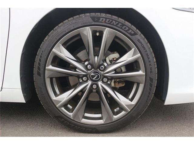 TOYOTA LEXUS ES300H 2019 Image 31