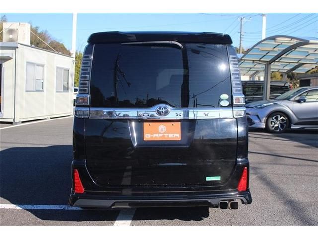 TOYOTA VOXY 2018 Image 31