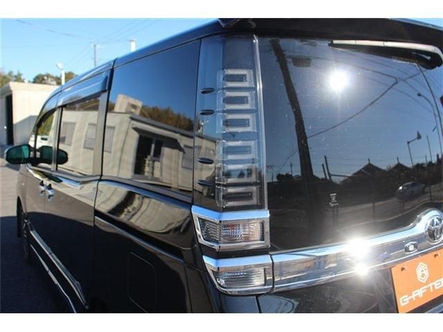 TOYOTA VOXY 2018 Image 31