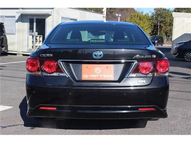 TOYOTA CROWN SEDAN HYBRID 2017 Image 31
