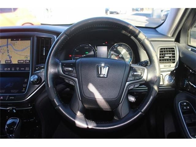 TOYOTA CROWN SEDAN HYBRID 2017 Image 31