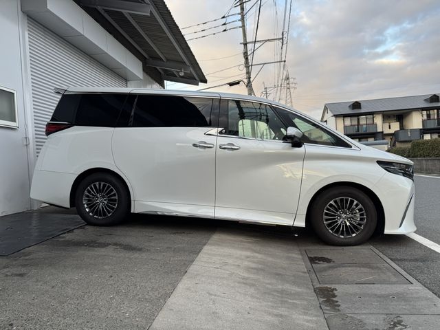 TOYOTA ALPHARD HYBRID 4WD 2025 Image 31