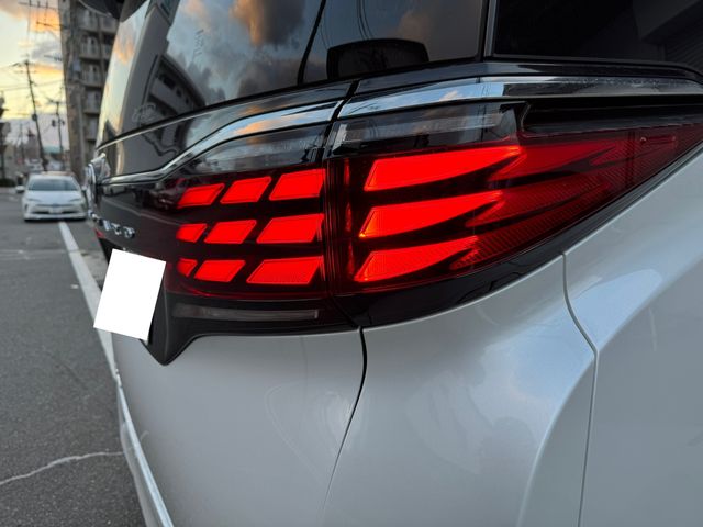TOYOTA ALPHARD HYBRID 4WD 2025 Image 31