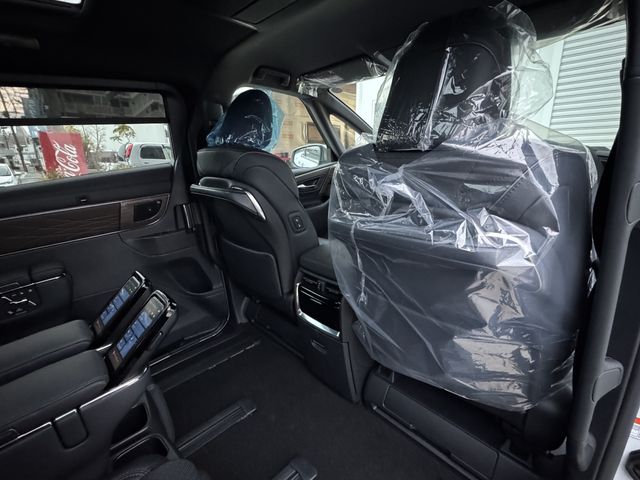 TOYOTA ALPHARD HYBRID 4WD 2025 Image 31